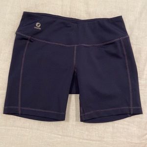 Oiselle stride shorts navy blue